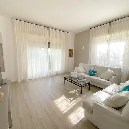 Magnolia Garda A Charm With Private Jetty And Pool * Toscolano Maderno